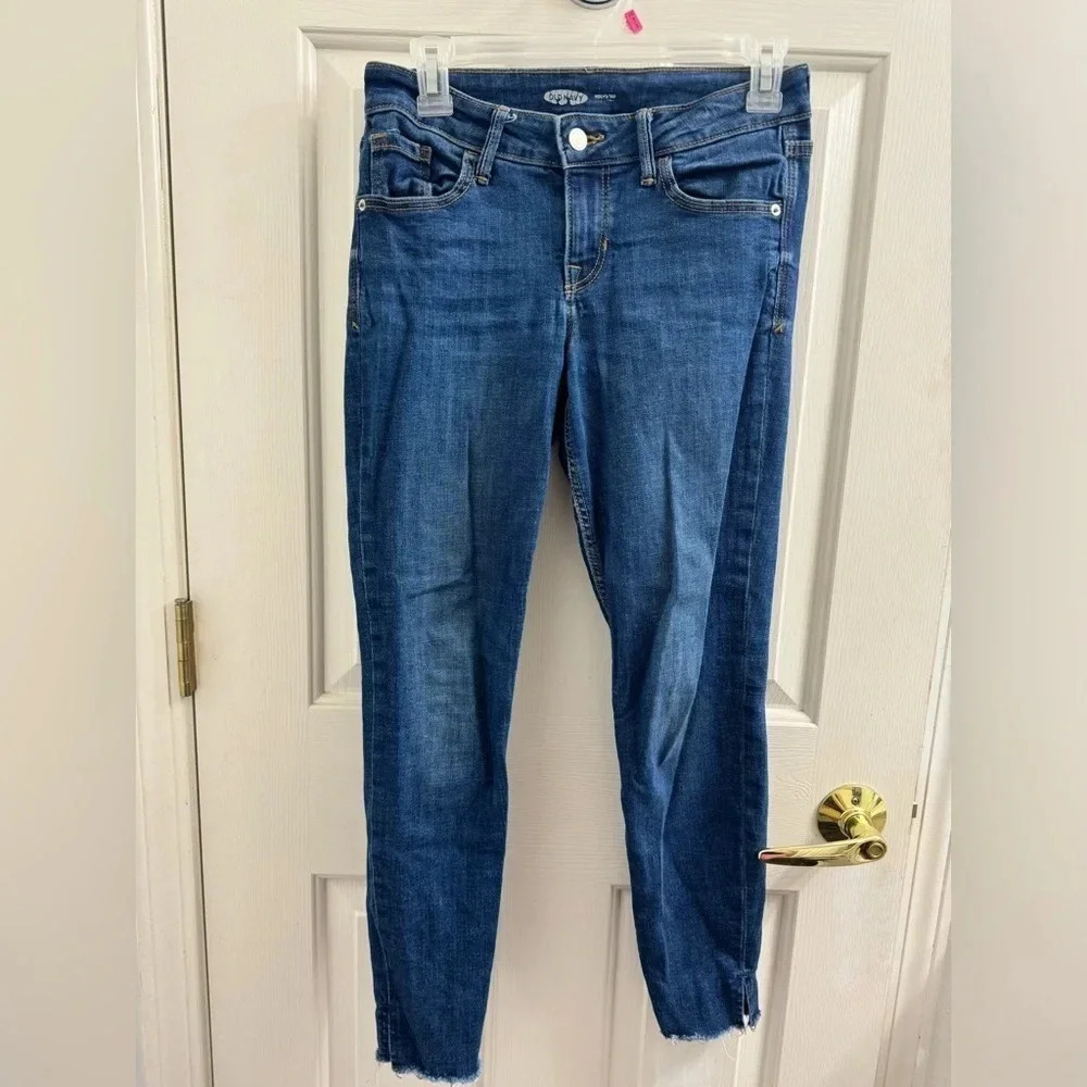 Old Navy rockstar size 2 skinny jeans